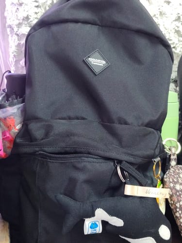 Customer photo review of Mochila Pixie Laptop 14" Cool Capital Negra