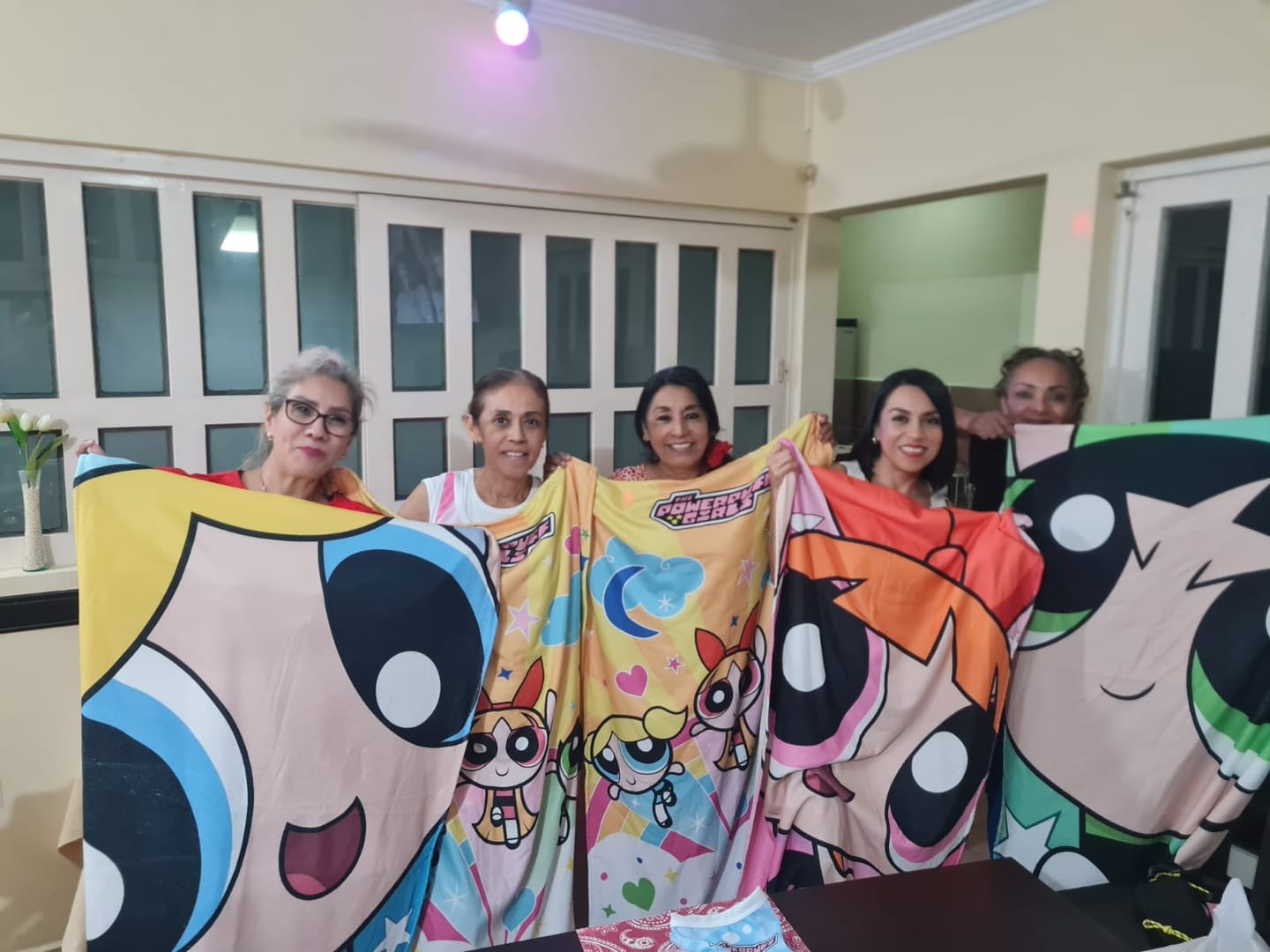 Customer photo review of Toalla Chicas Superpoderosas