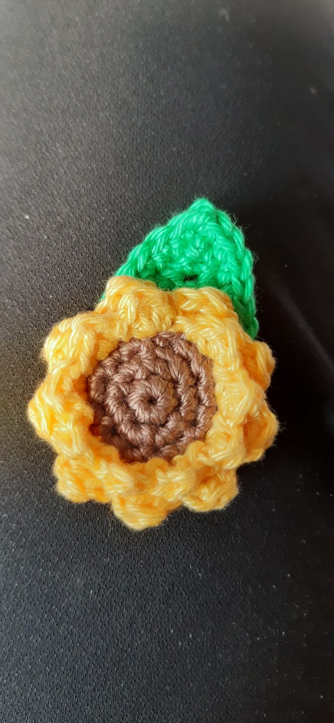 Customer photo review of Scheepjes Catona 50g – 100% Mercerised Cotton 4 Ply Yarn for Knitting & Crochet