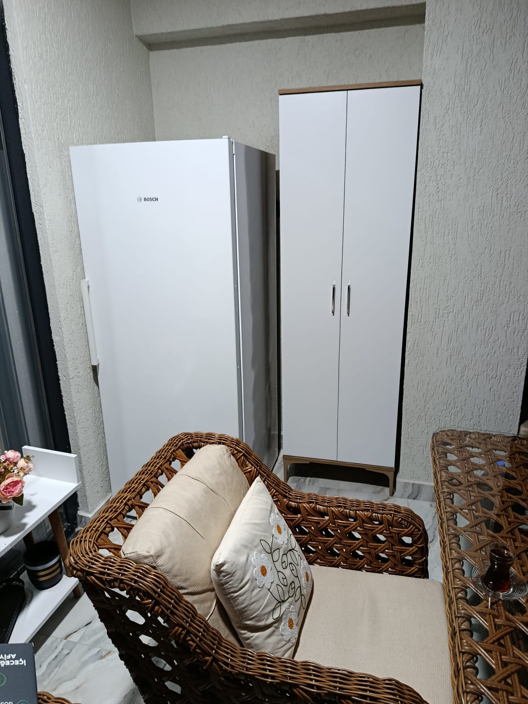 Customer photo review of Rani JE102 Çok Amaçlı Dolap 2 Kapaklı 7 Raflı Banyo Kiler Mutfak Dolabı Sepet Ceviz - Beyaz