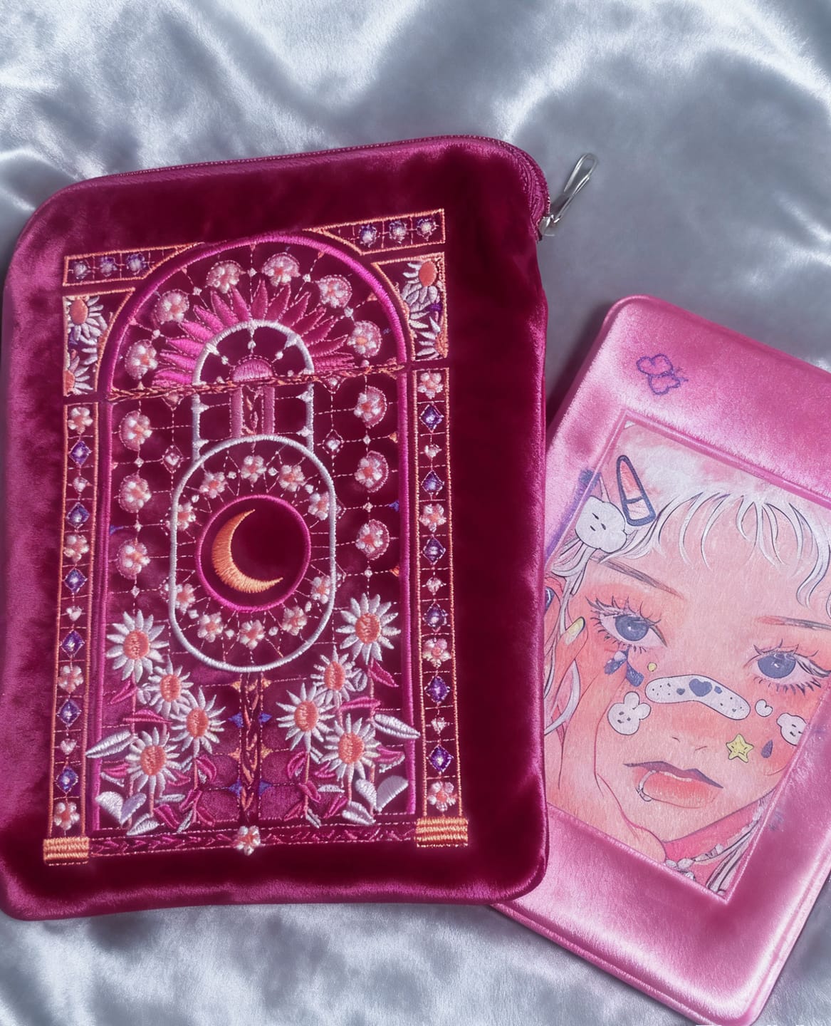 Customer photo review of Iridescence E-Reader Sleeve - Pink