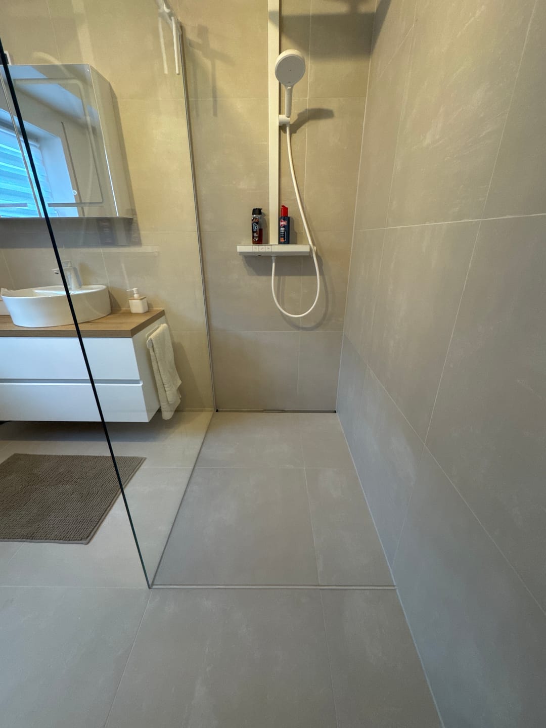Customer photo review of Duschdichtung Schwallprofil Glasklar 12×6 mm – 2 m – SS-12-6
