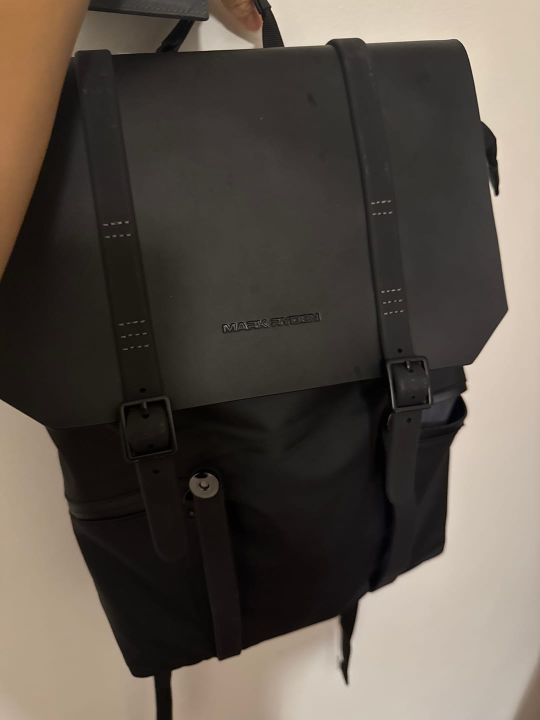 Customer photo review of MUKE II:School Classic Business Work Black Oxford Backpack