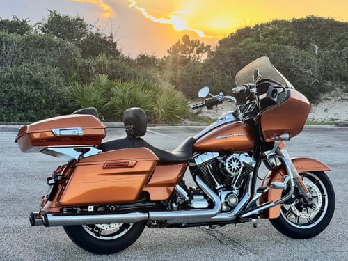 Customer photo review of HR3 Detachable 2 Up Pack Mounting Luggage Rack For Harley Tour Pak Touring FL 2014-2023 Road King Street Glide Road Glide