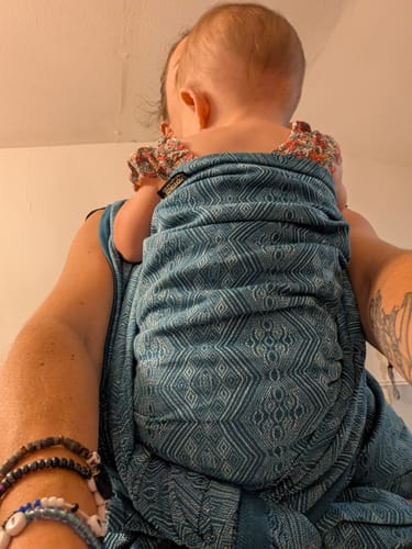Customer photo review of Mystic Petrol 1975 Woven Wrap by Didymos