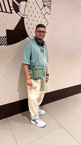 Customer photo review of Zazzy Yoga Pants