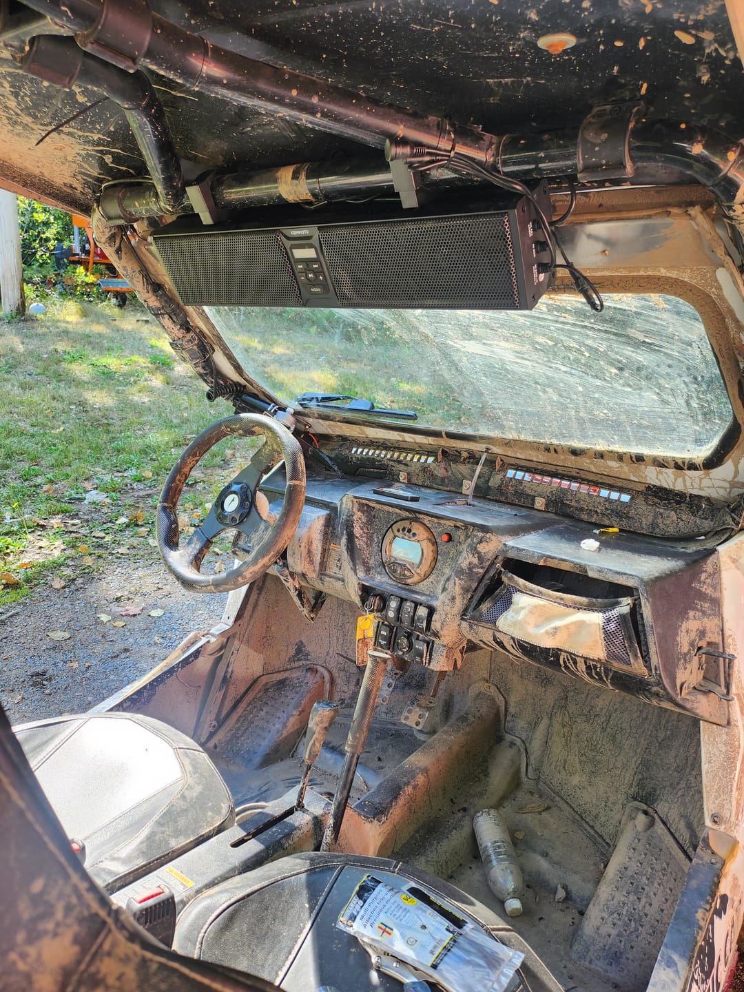 Customer photo review of UTV Sound Bar RGB 25'' Bluetooth Multicolor Lights 500W Amplifier 1.25''-2'' Roll Bar