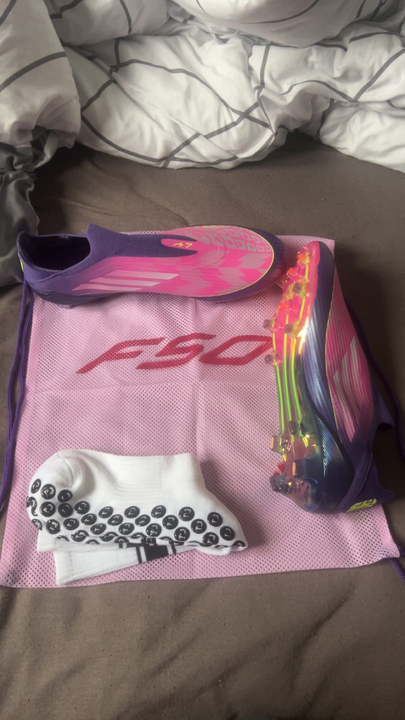 Customer photo review of F50 Laceless Lamine Yamal 2 - Violet/Rose/Jaune Fluo