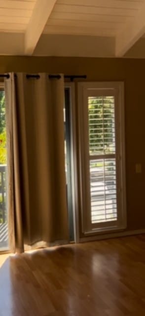 Customer photo review of Economy Polyresin Plantation Shutter