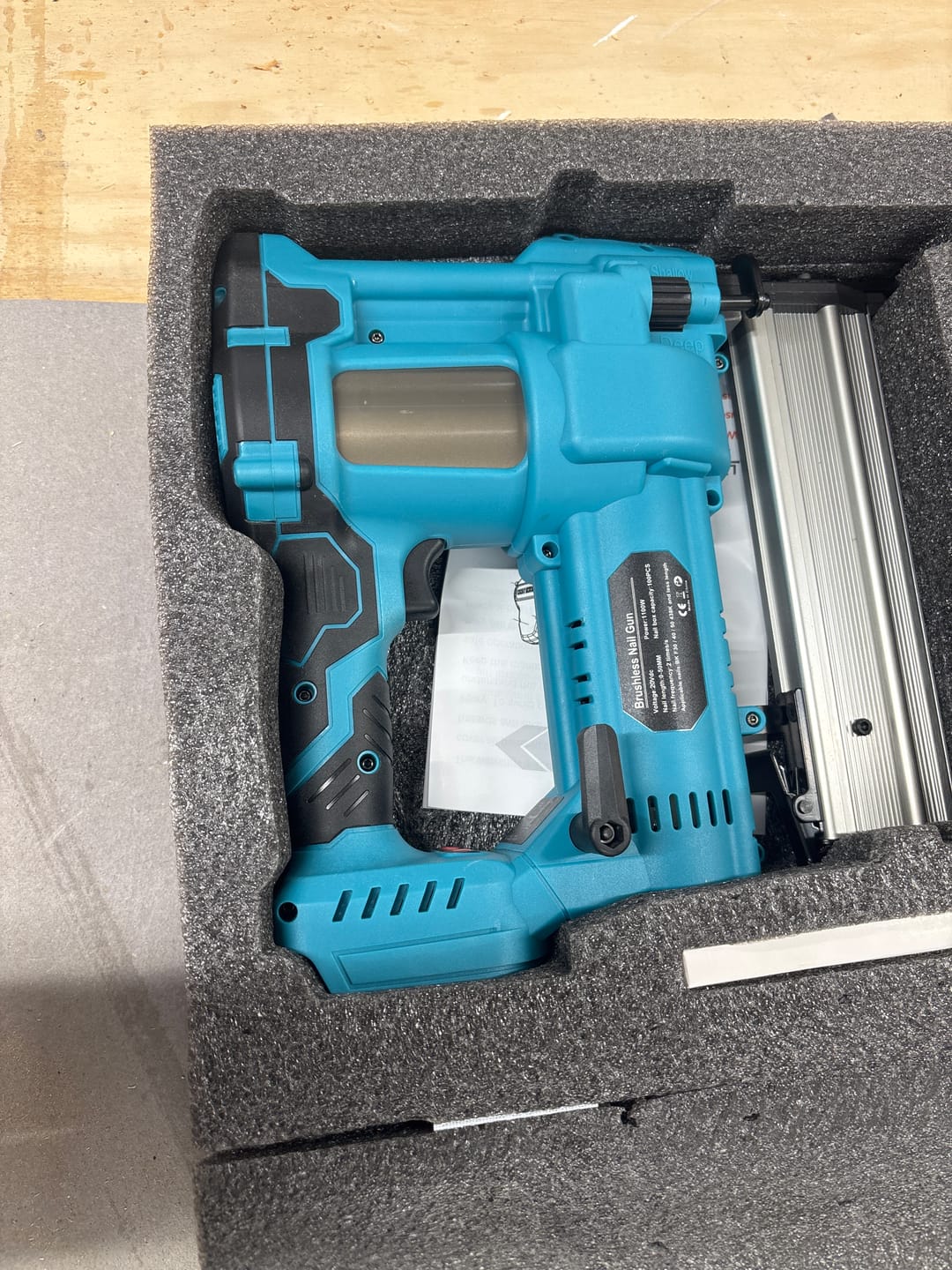 Customer photo review of ONEVAN 2 In 1 Brad Nailer & Stapler Cordless Brushless | For Makita 18V Battery