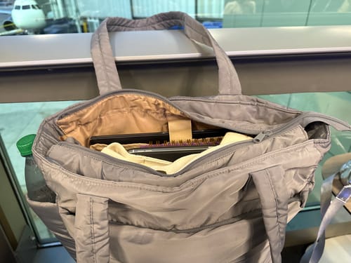 Customer photo review of The Bubble 20L Puffy 15.6" Laptop Work Tote