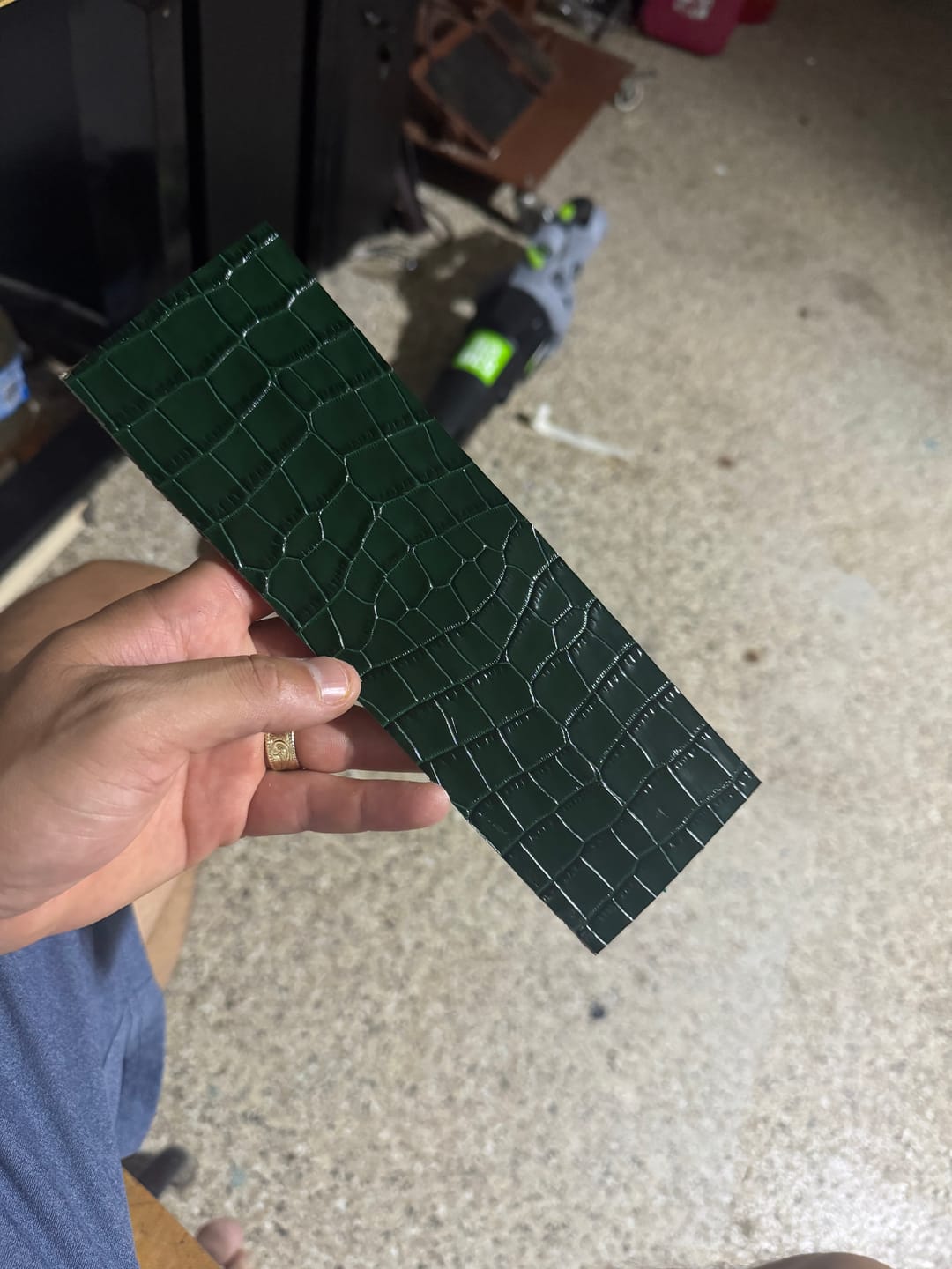 Customer photo review of Crocodile Embossed Cow, 2.5-3 oz