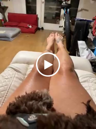 Customer video review of Besque™ Magic Body Oil - 100ml