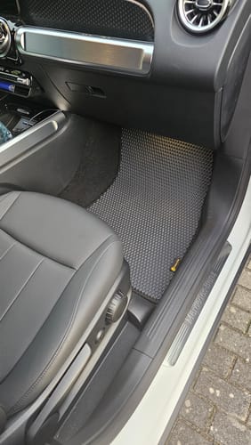 Customer photo review of Auto Fußmatten nach Maß - Komplettset