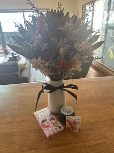 Customer photo review of Golden Sahara Bouquet