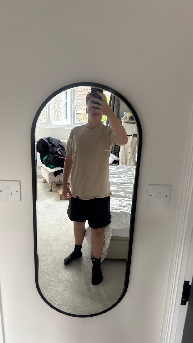 Customer photo review of 4023 - Perfect Tee Straight Bottom 2.0