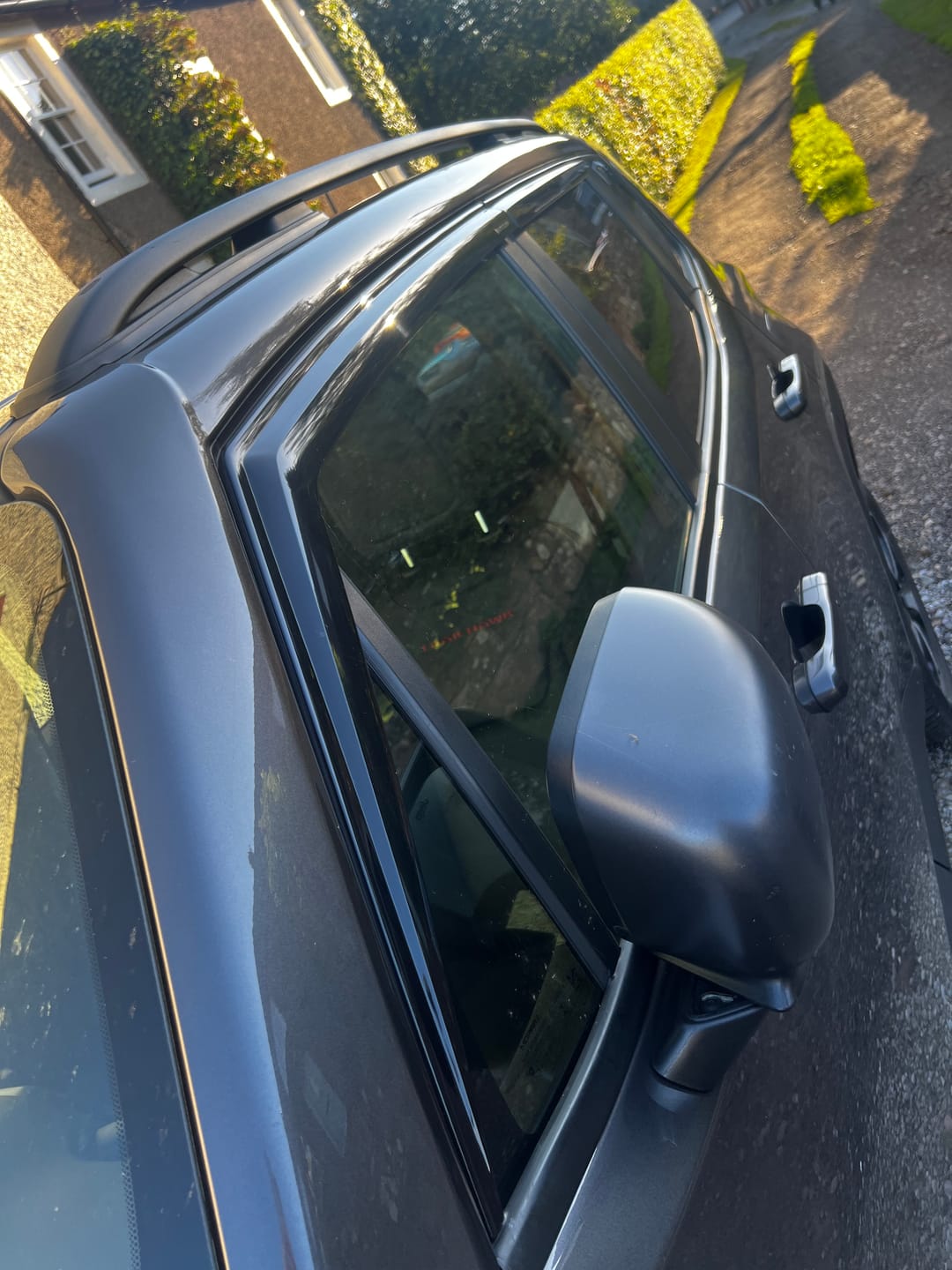 Customer photo review of Auto Clover Wind Deflectors Set for Jeep Renegade 2014+ (4 pieces)