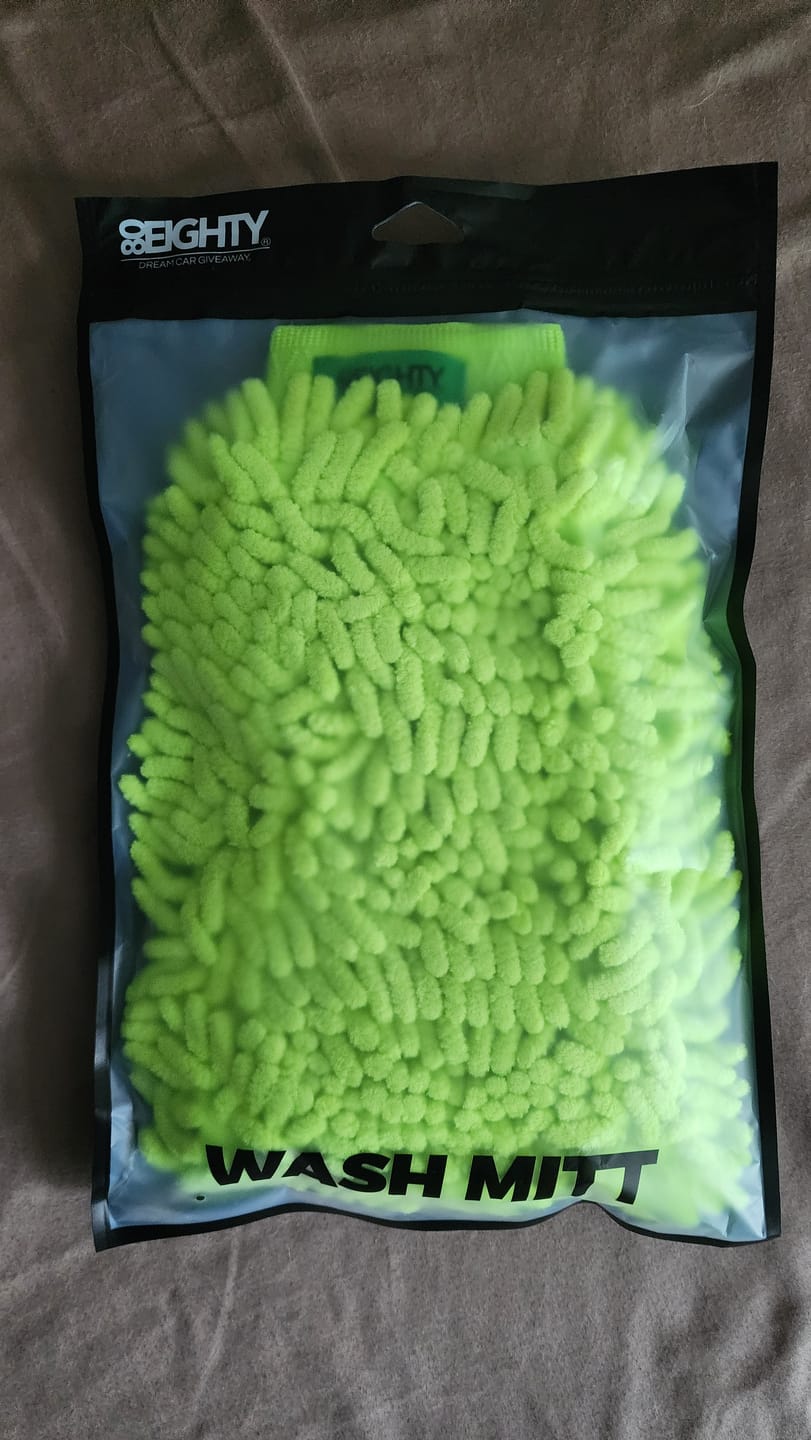 Customer photo review of 80Eighty® Car Wash Mit