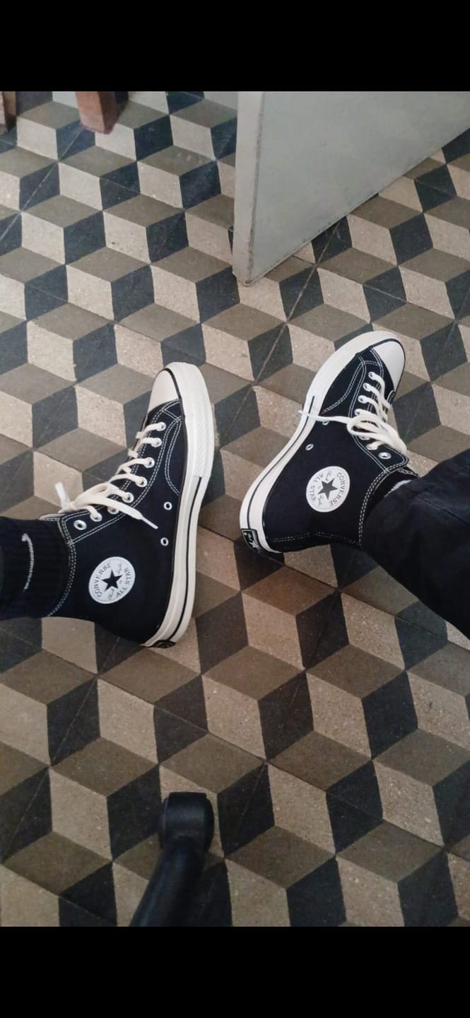 Customer photo review of Zapatillas Converse Chuck 70 Hi Negro Blanco