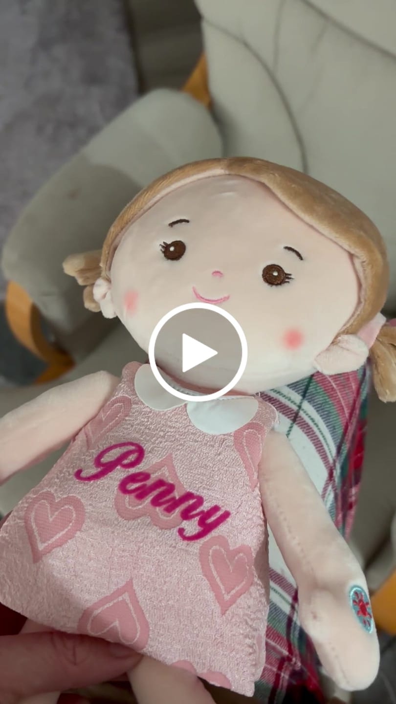Customer video review of Personalized Day & Night Layla - Talking Doll