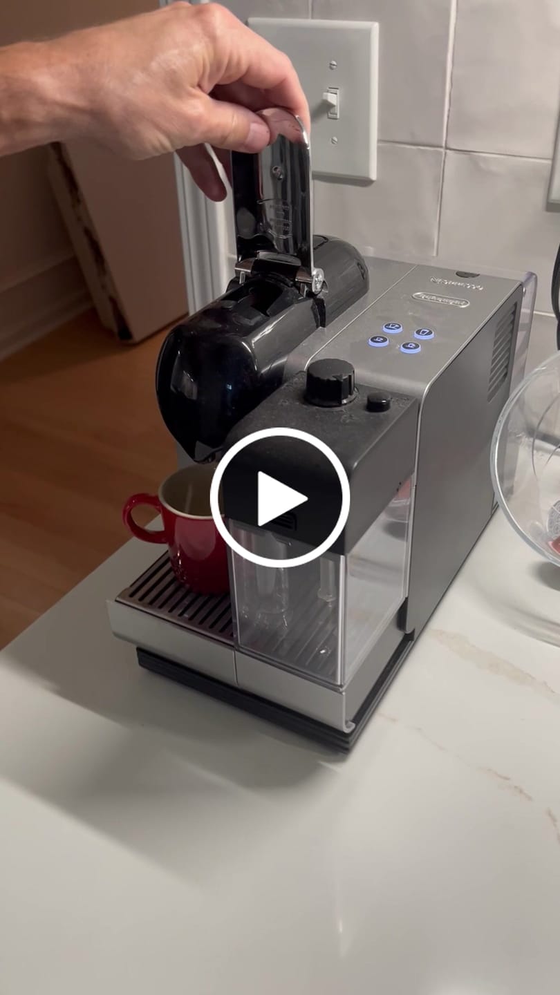 Customer video review of Crème Brulee