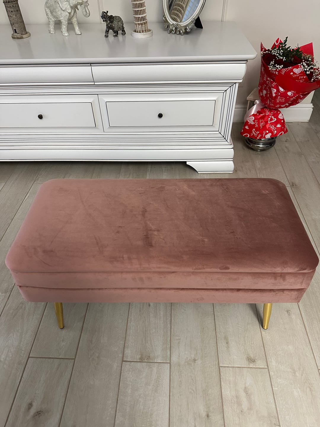 Customer photo review of Bancheta VELVA, stofa catifelata roz, 78x35x40 cm