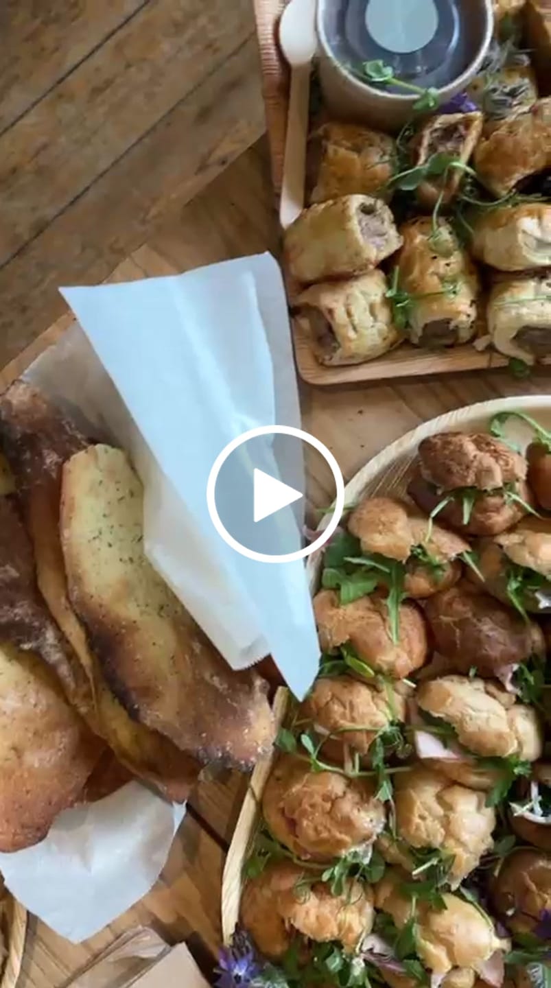 Customer video review of Oval Palm Leaf Plates | Eco-Friendly Disposable Plates | 2 Elegant Sizes