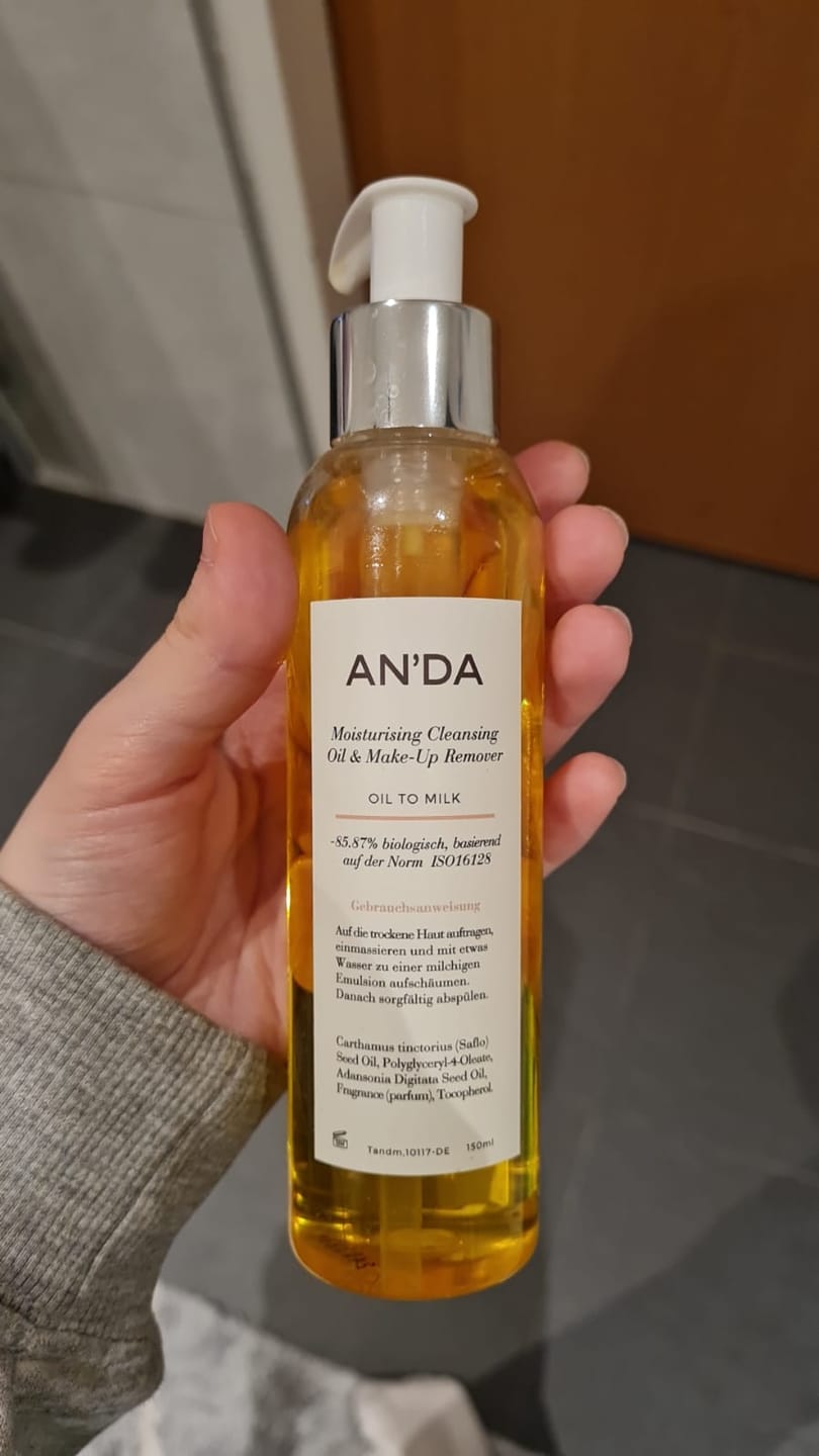 Customer photo review of Cleansing Oil & Make-Up Remover