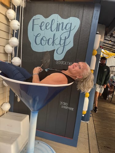 Customer photo review of JuvaBun Claw Clip Beach Waves Ponytail Extension 10''