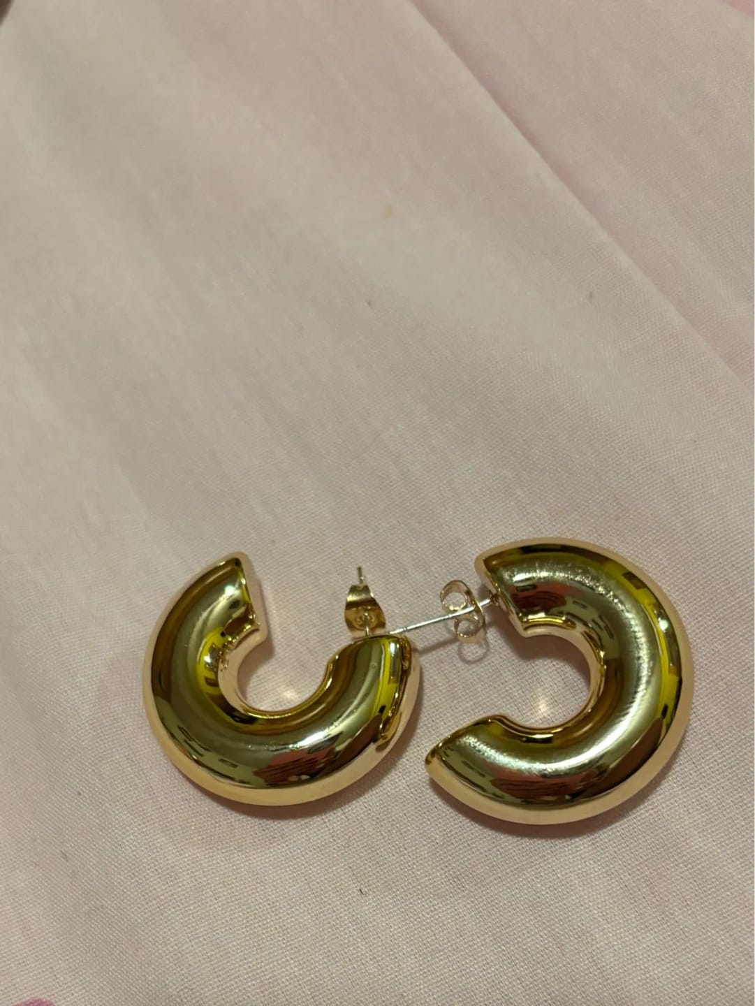 Customer photo review of Kallie Gold Hoop Earrings