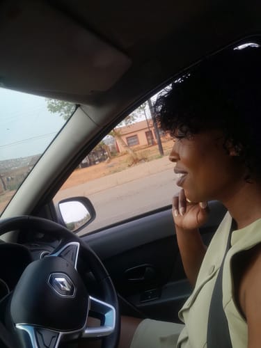 Customer photo review of Brazilian Full Cap Wig - Eva