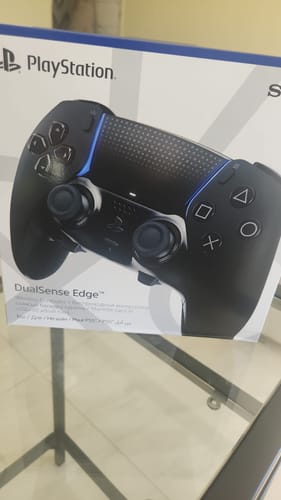 Customer photo review of PlayStation 5 (PS5) DualSense Edge Wireless Controller - Midnight Black
