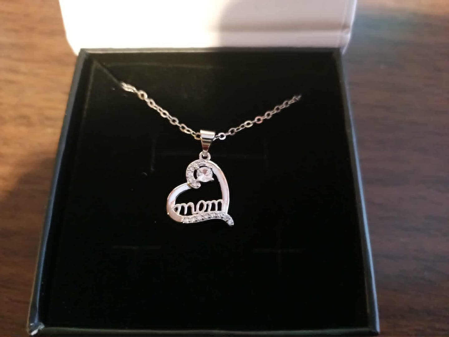 Customer photo review of Mom 18k White Gold Plated Necklaces with Swarovski Crystals and Message Card