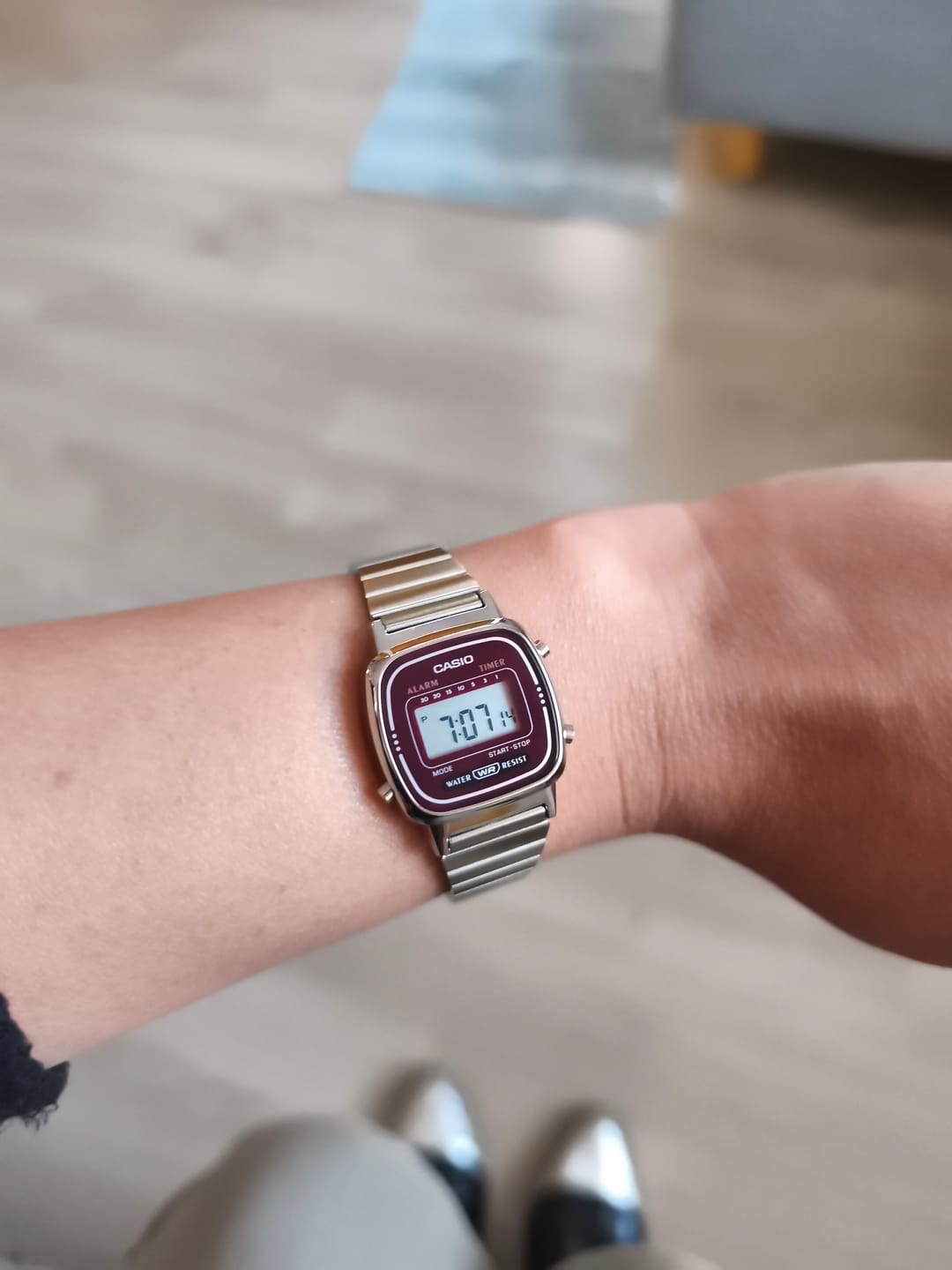 Customer photo review of Reloj Casio Vintage LA670WA-4DF Plateado Granate
