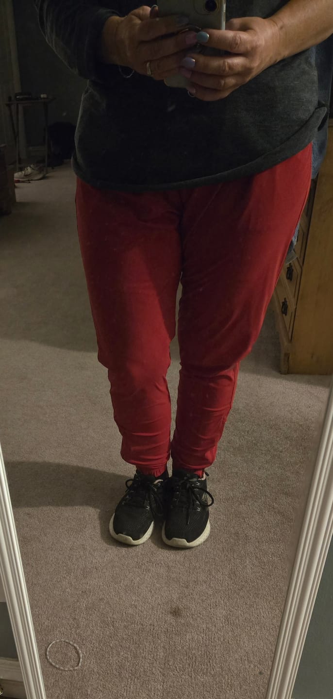 Customer photo review of Lightweight Joggers | Premium Quality, Soft Fabric for Ultimate Comfort