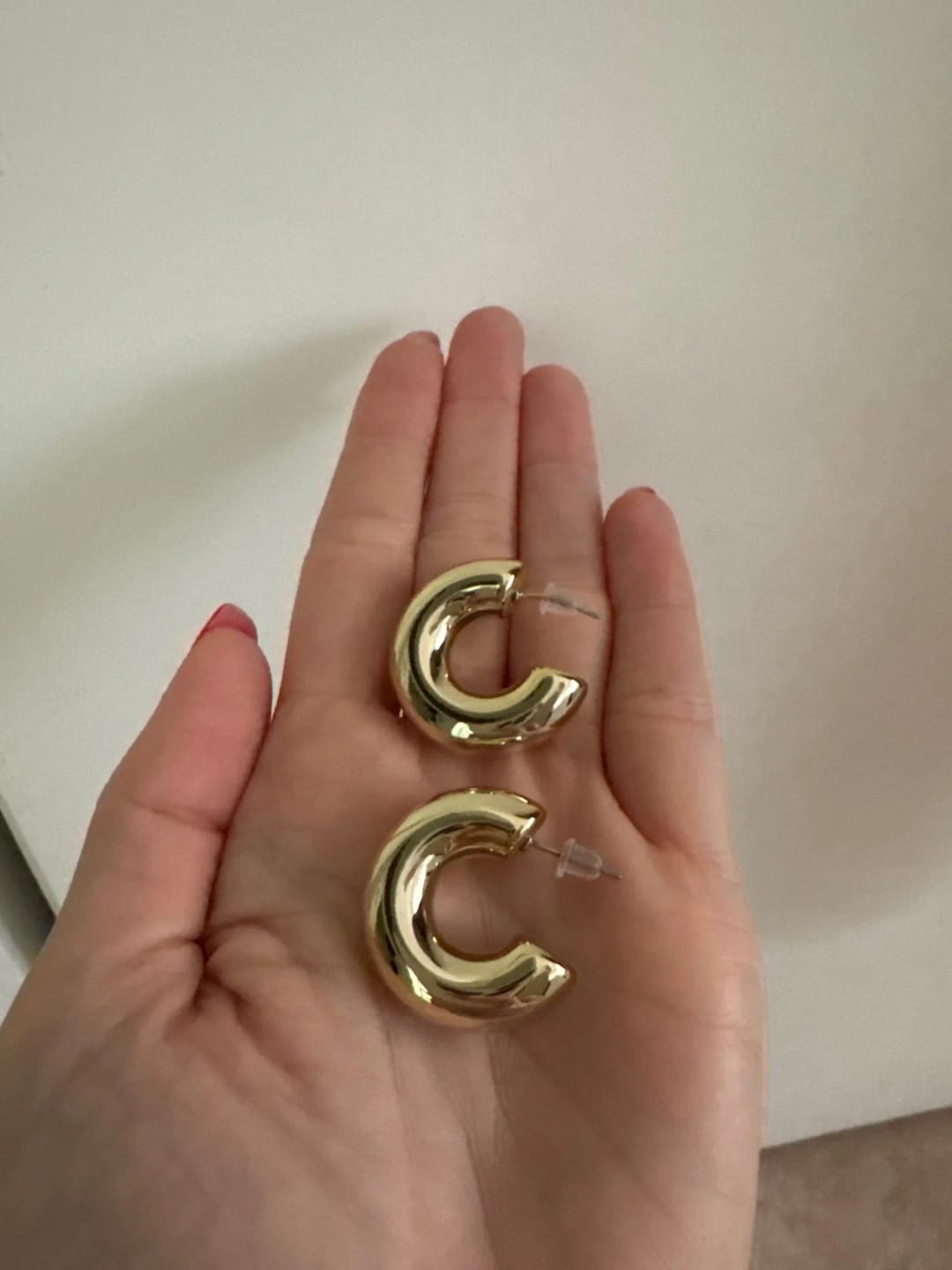 Customer photo review of Kallie Gold Hoop Earrings