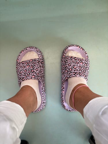 Customer photo review of HappyFlops Limited Editions