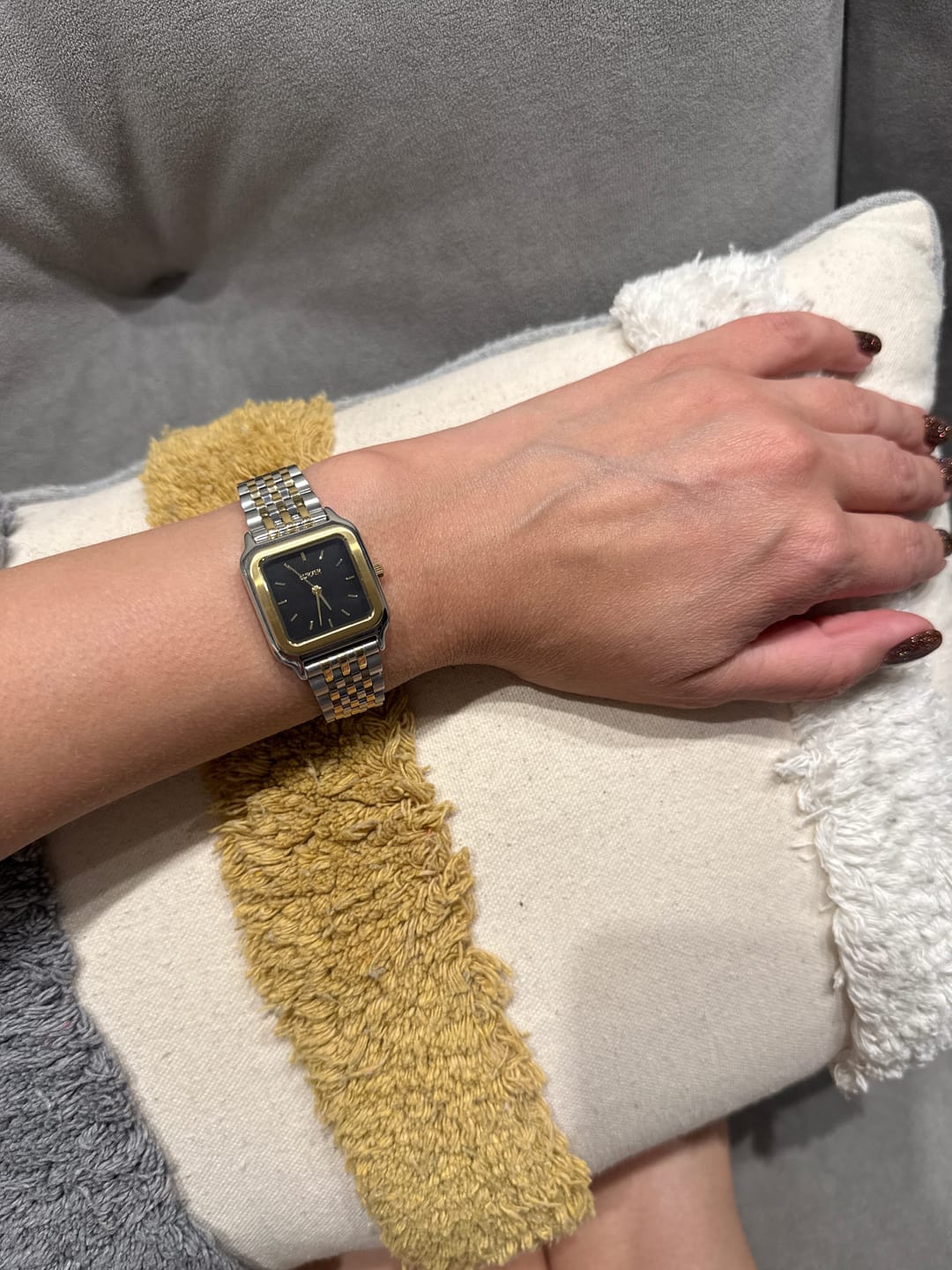 Customer photo review of Macy Black Gold Silver
