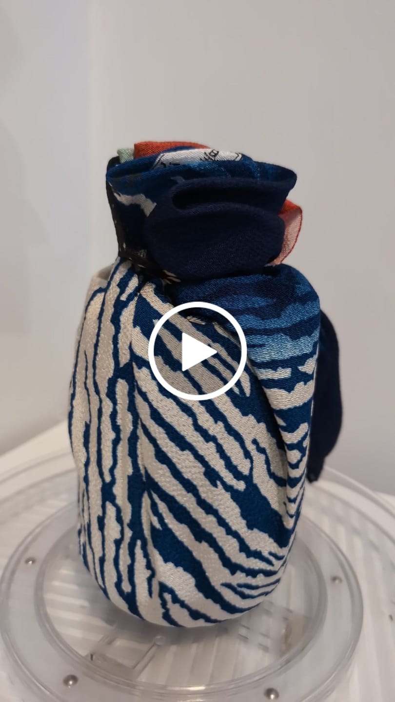 Customer video review of 68 Ukiyo-e Rayon Chirimen Yuzen Dyeing - Akafuji Navy Blue
