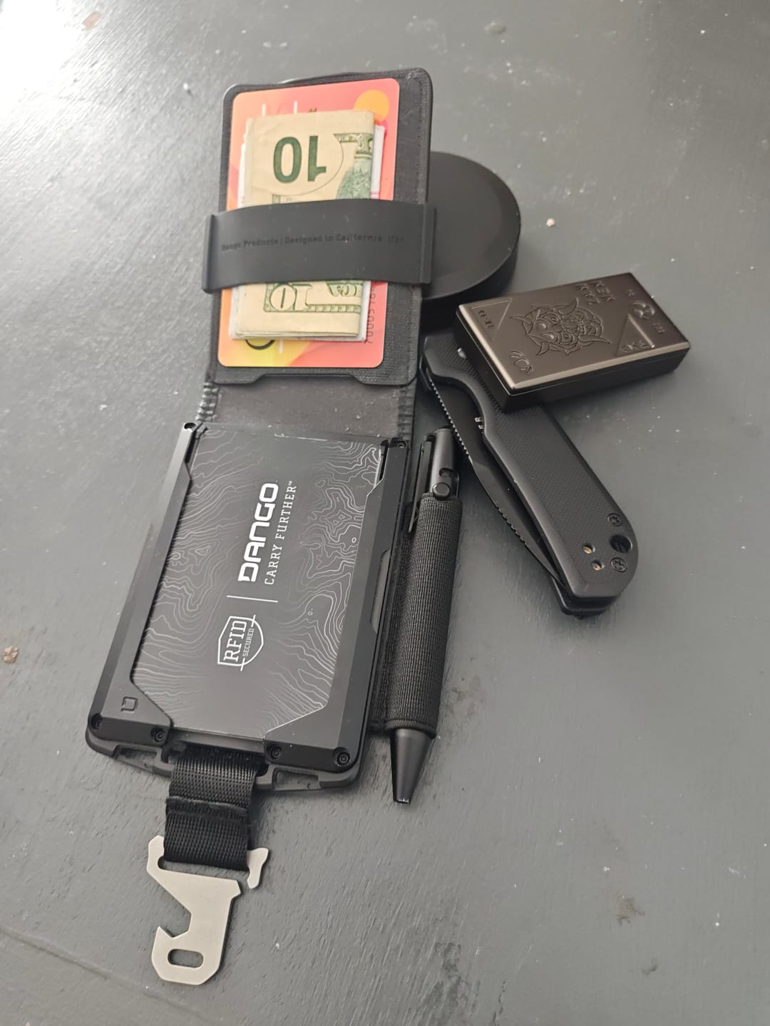 Customer photo review of VERTCIAL WALLET BANDS (M-Series, S1 Stealth Wallet and MC01 Money Clip)