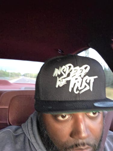 Customer photo review of Snap Back "Vandals" Black