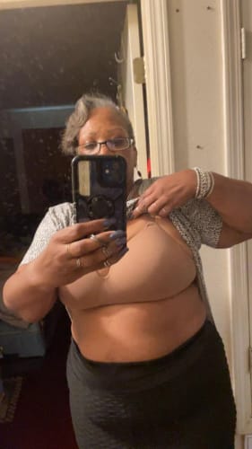 Customer photo review of Alicia - Supportive Comfort Wireless Shaping Bra