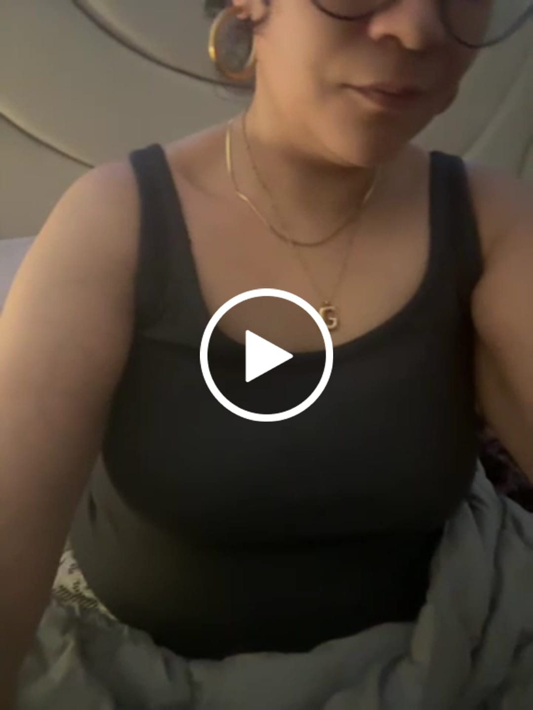 Customer video review of Bubble Letter Initial Necklace (Bundle)