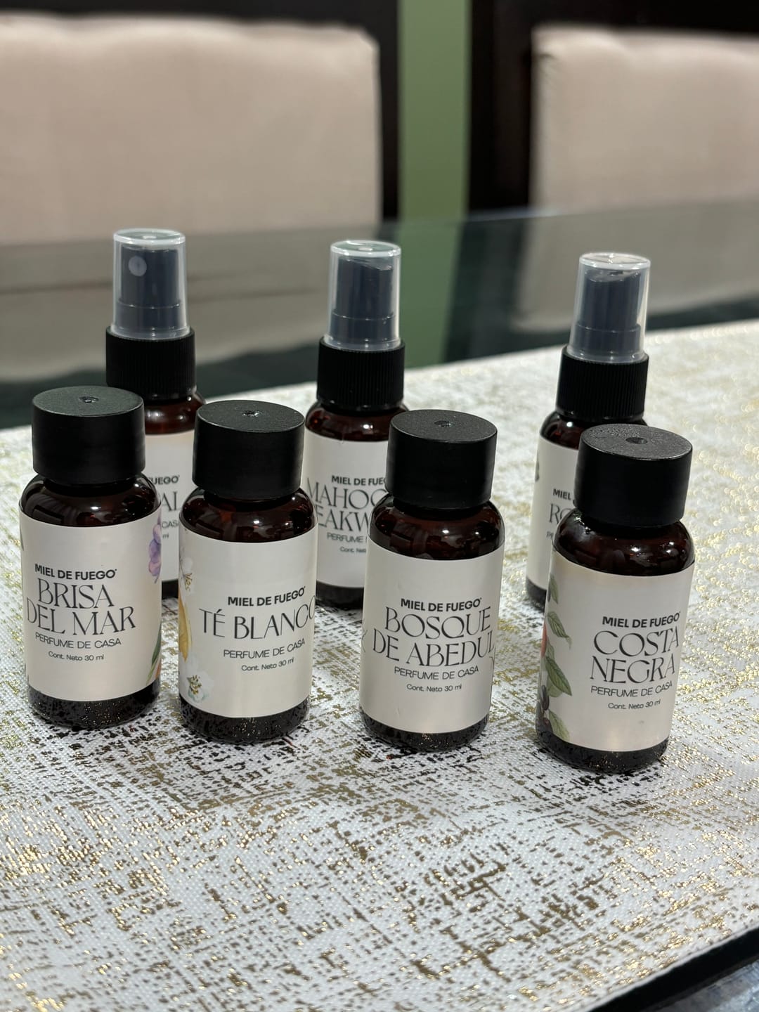Customer photo review of Clásicos de Lujo