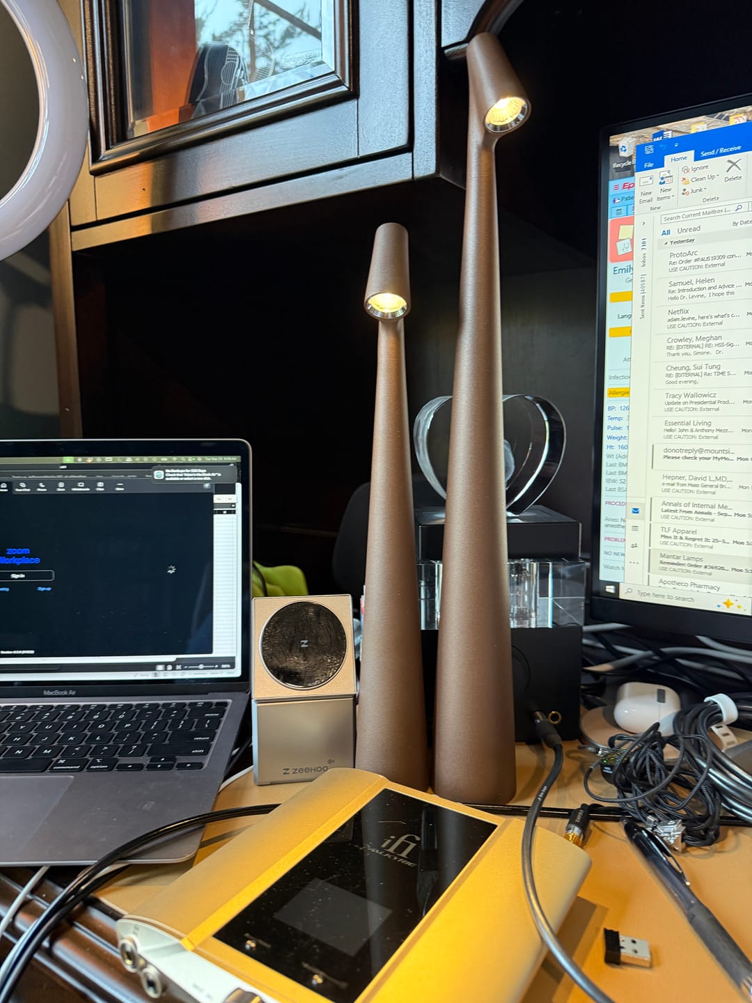 Customer photo review of Kalem™ Sculpting Table Lamp