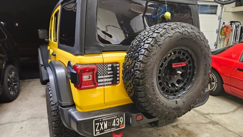 Customer photo review of Wrangler Tailgate Handle Graphic - Subdued Distressed American Flag