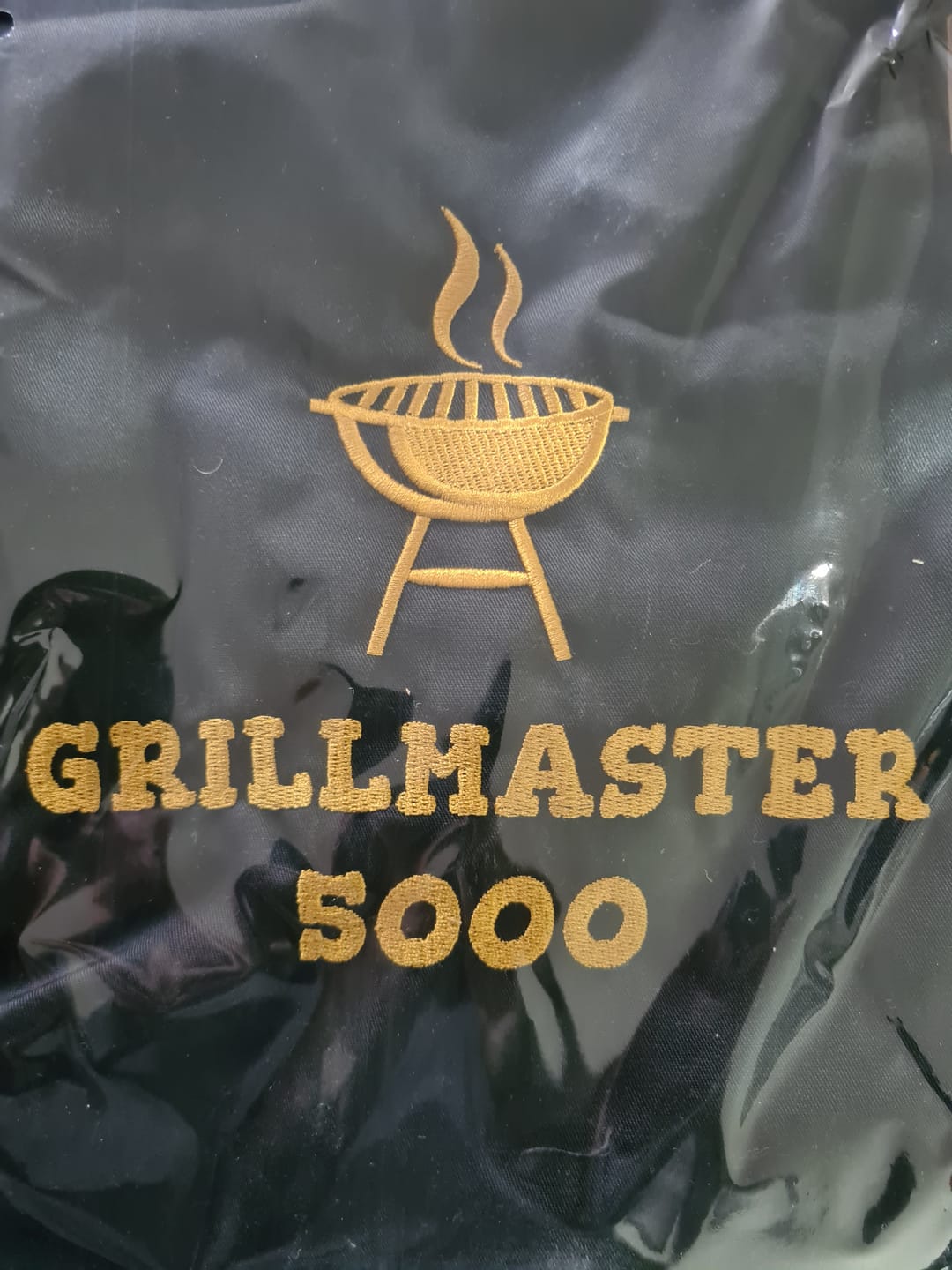 Customer photo review of Wolimbo Kochschürze Grillschürze mit Namen und Motiv bestickt