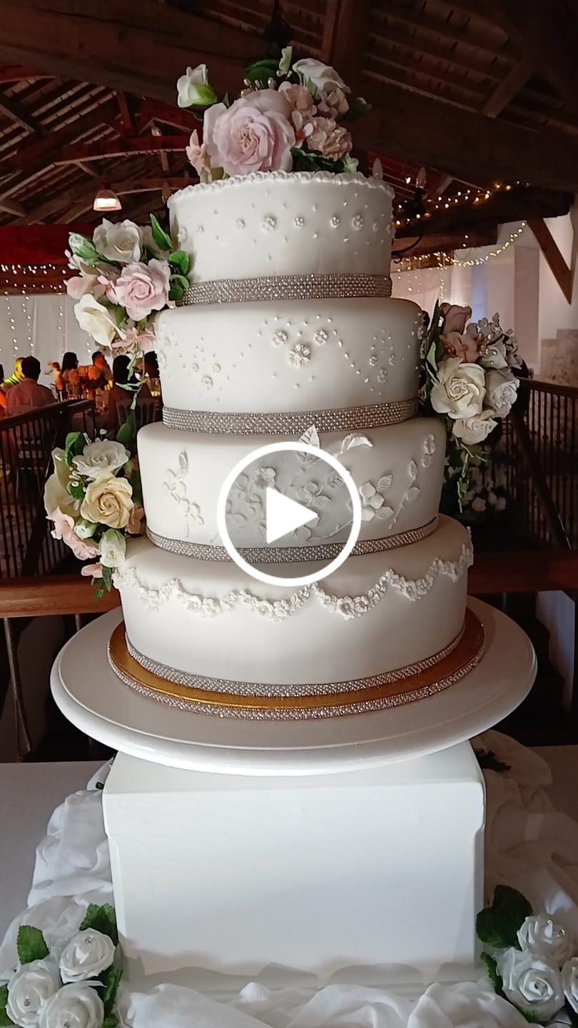 Customer video review of Plain Muslin Fabric