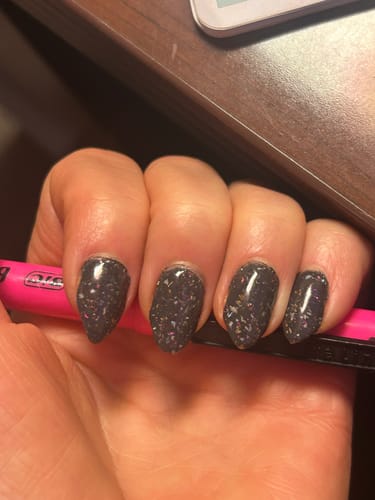 Customer photo review of D1472 Ashen Gray Flake Dip Powder