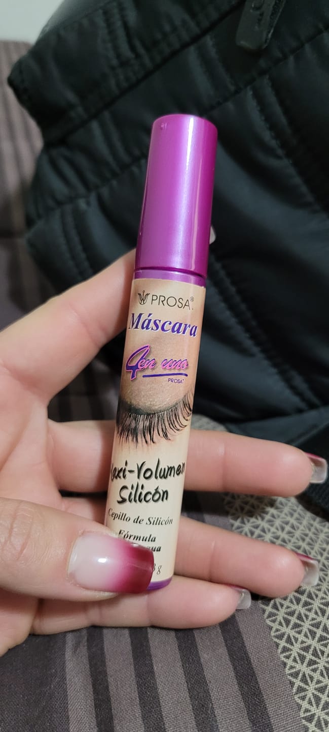 Customer photo review of Máscara MAXI-VOLUMEN SILICON